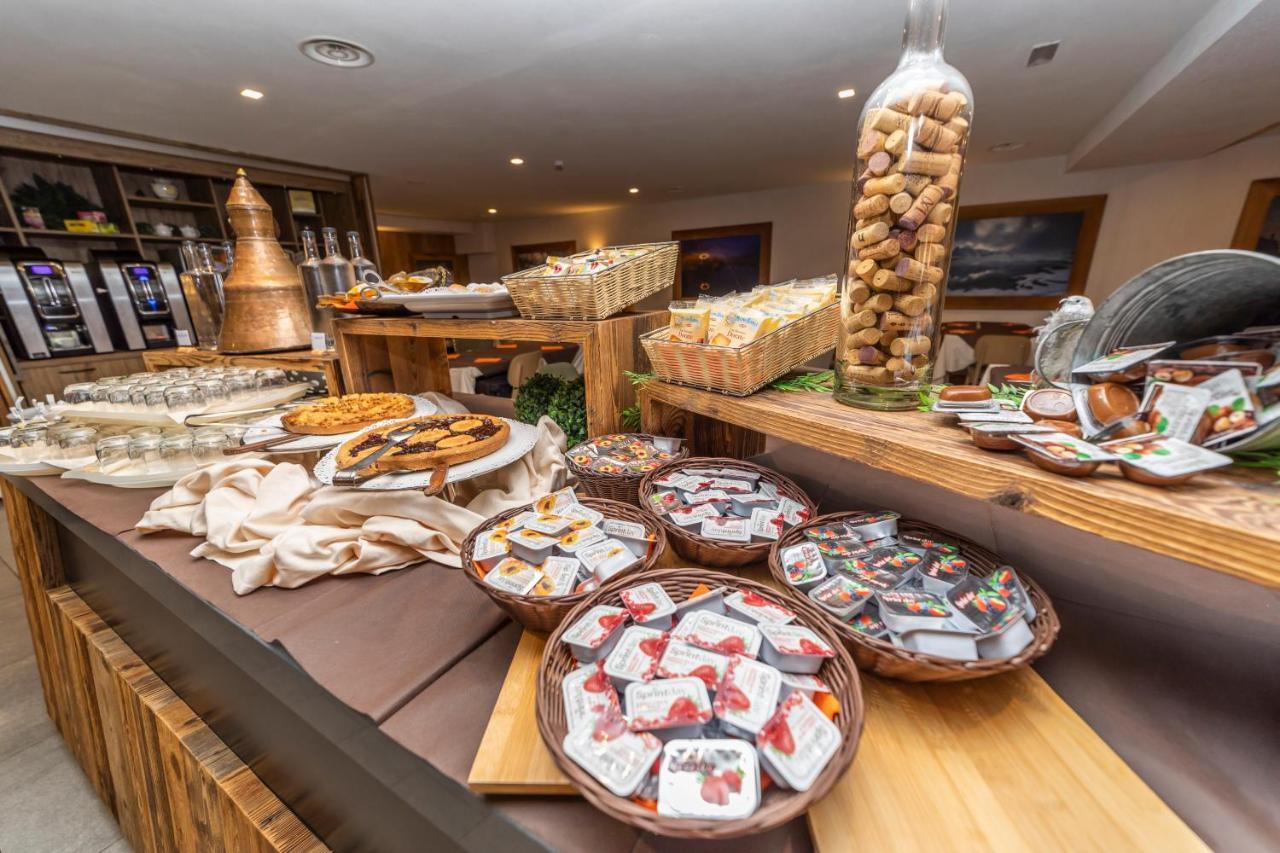 Hotel Petit Palais Breuil-Cervinia Eksteriør billede