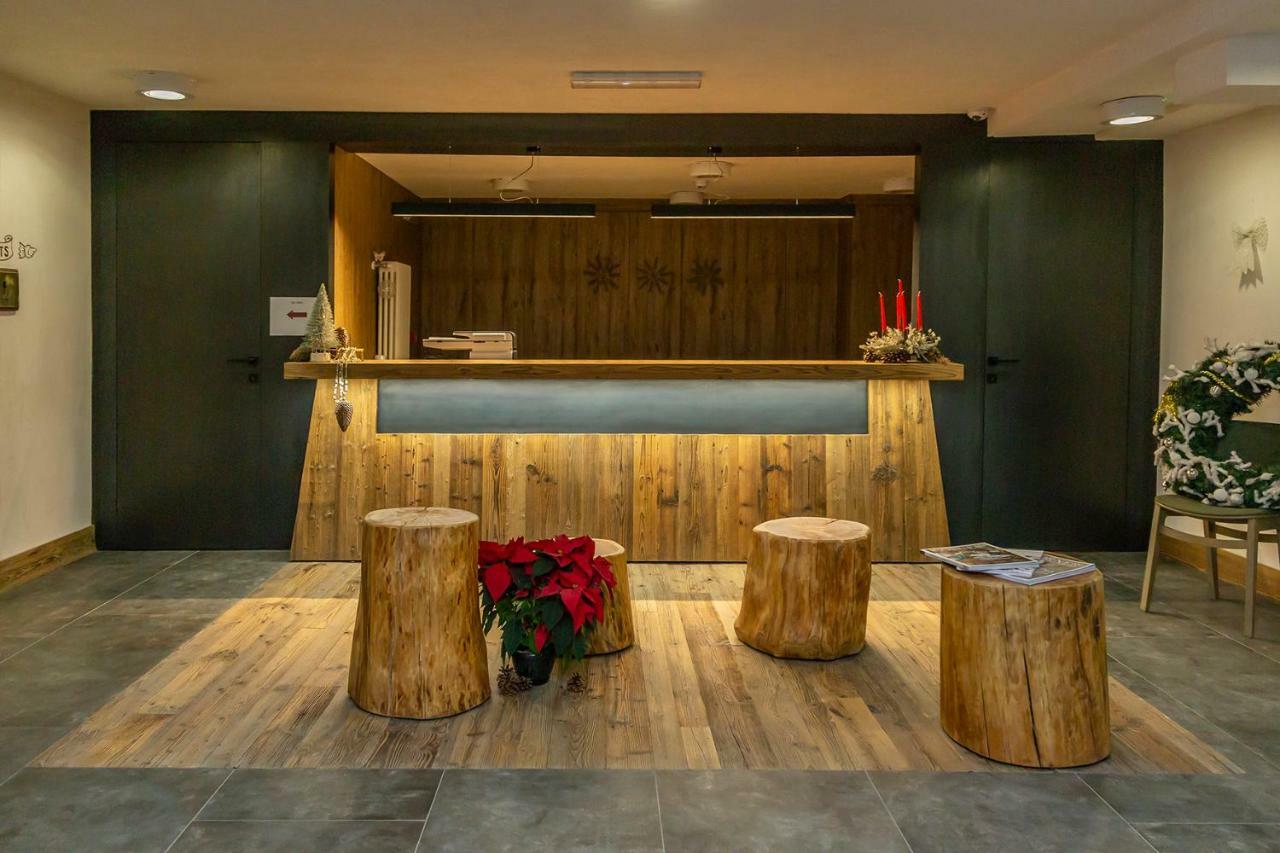 Hotel Petit Palais Breuil-Cervinia Eksteriør billede